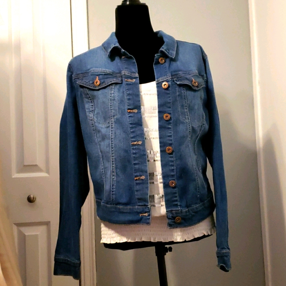 Jessica Simpson jean jacket size 1X